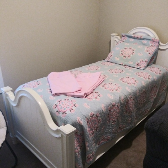 Bedding Pottery Barn Twin Bed Poshmark